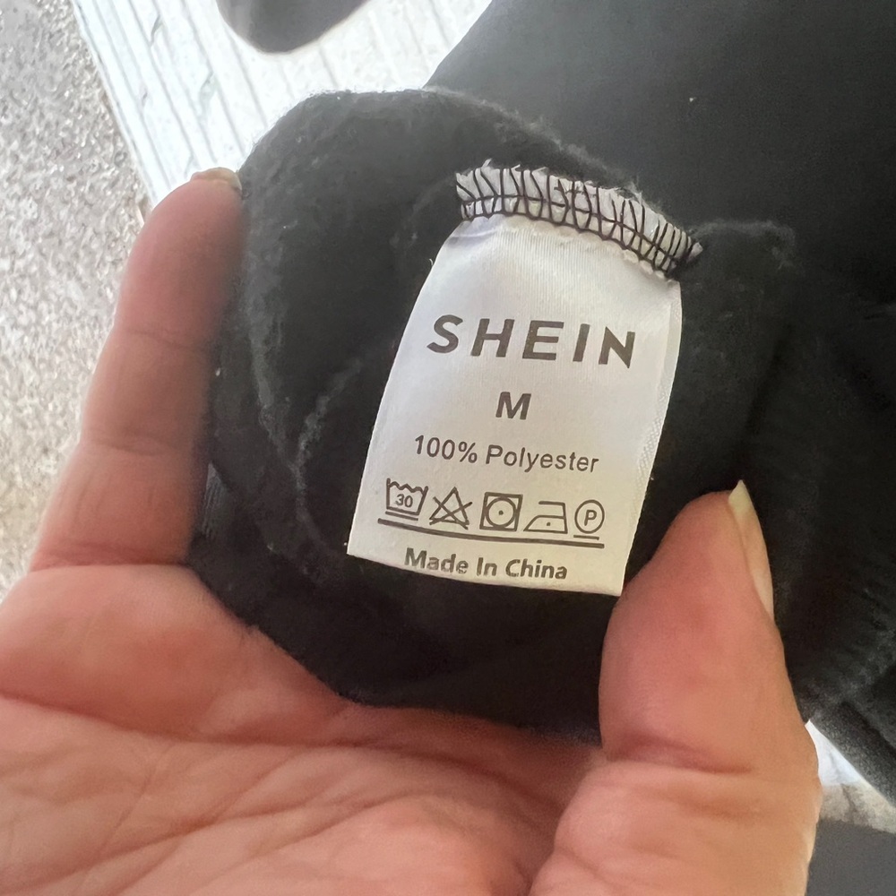 SHEIN Classic Black Top☑️ - Picture 3 of 5
